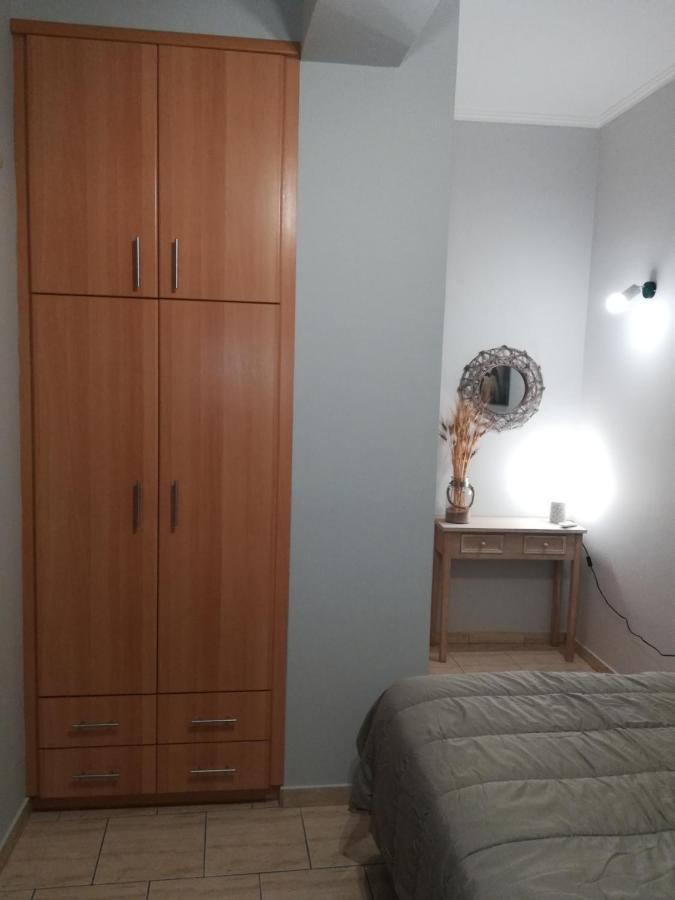 Nemeapolis 1 Apt Luaran gambar
